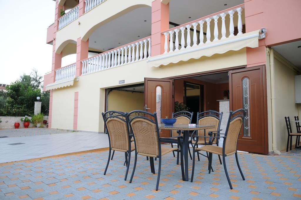Sofia Apartment Gythio Bilik gambar